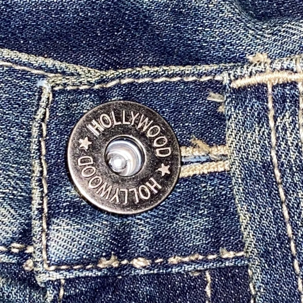 Hollywood The Jean People Size 16 Low Boot Cut Faded Denim Jeans - Picture 11 of 14